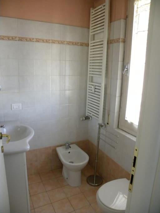 Bright Apt With Views And Terrace Florencja Zewnętrze zdjęcie